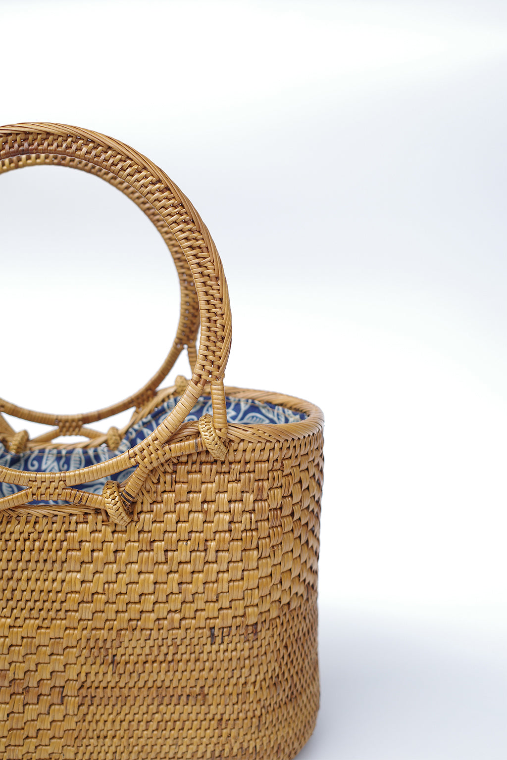 Round Design Ata Bag - SWELLY