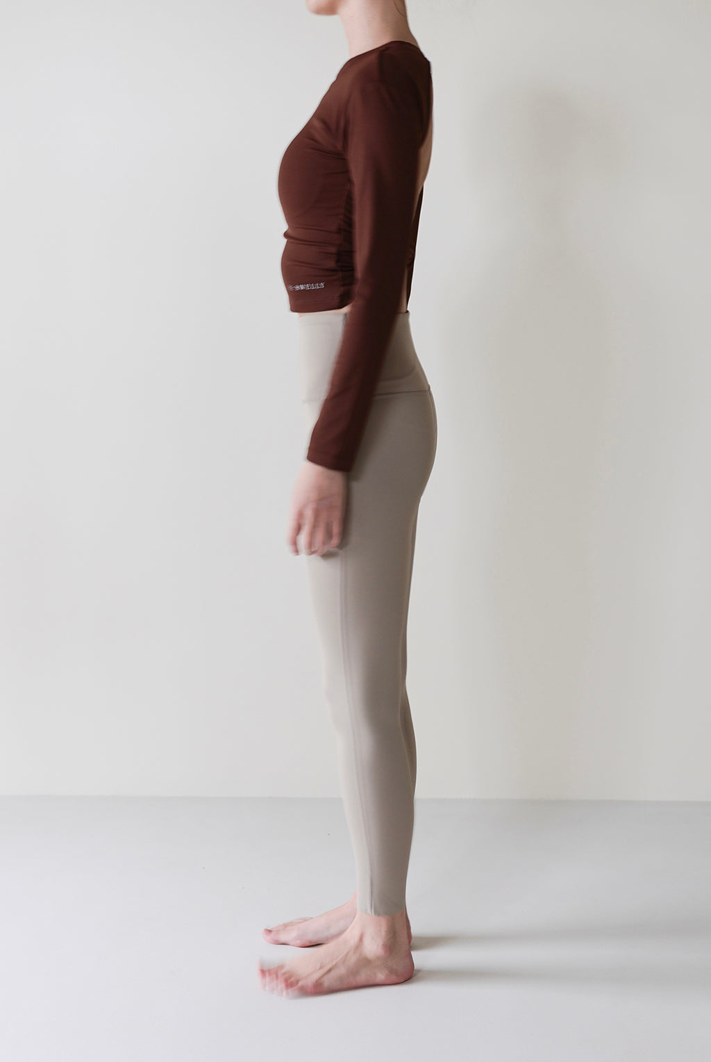 Back Twist Longsleeve KAKAO - SWELLY