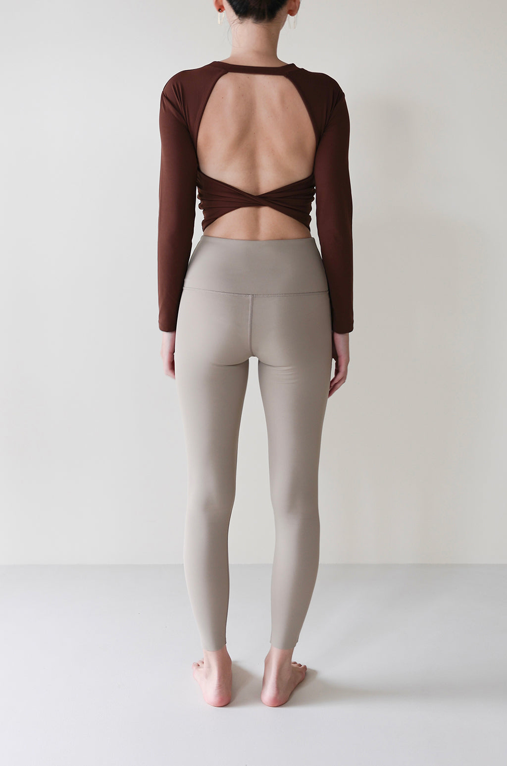 Back Twist Longsleeve KAKAO - SWELLY