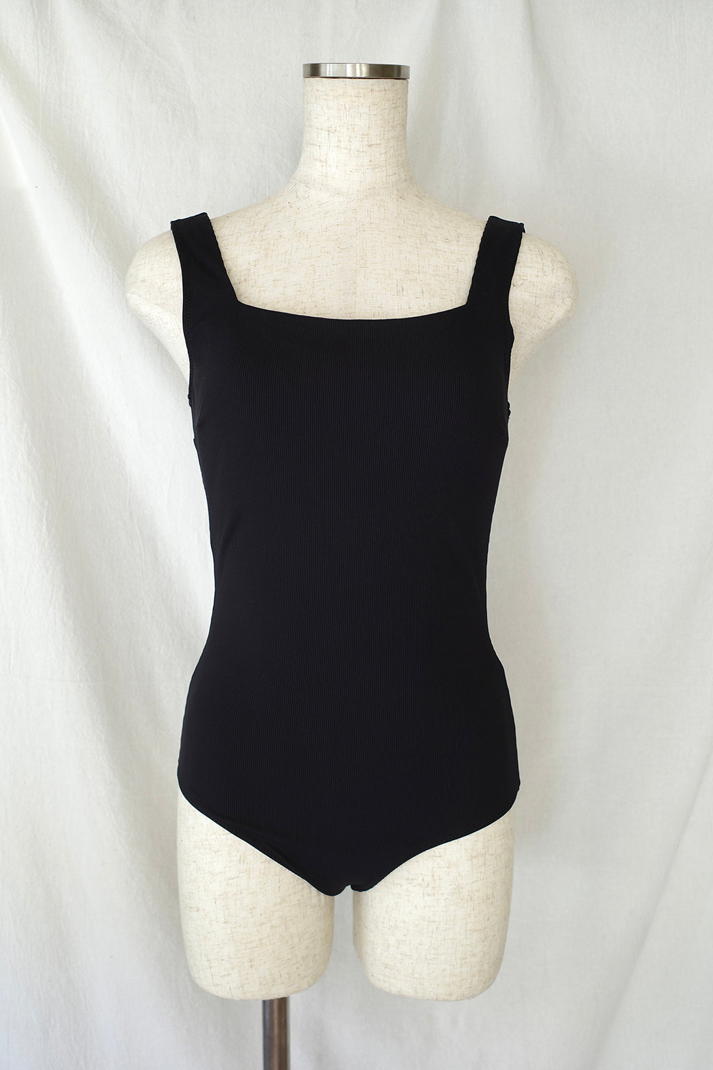 Back Open Onepiece NERO - SWELLY ONLINE STORE