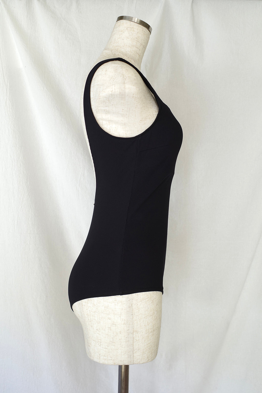 Back Open Onepiece NERO - SWELLY ONLINE STORE