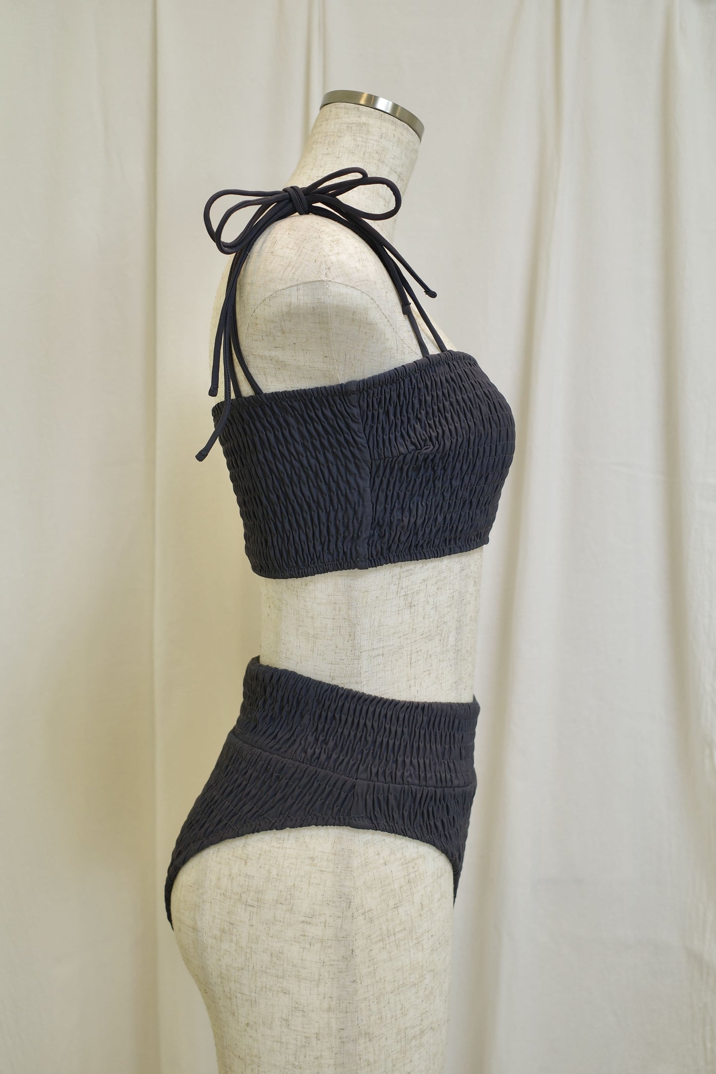 Sharing Bandeau Top nero×ampolla - Welina ONLINE STORE