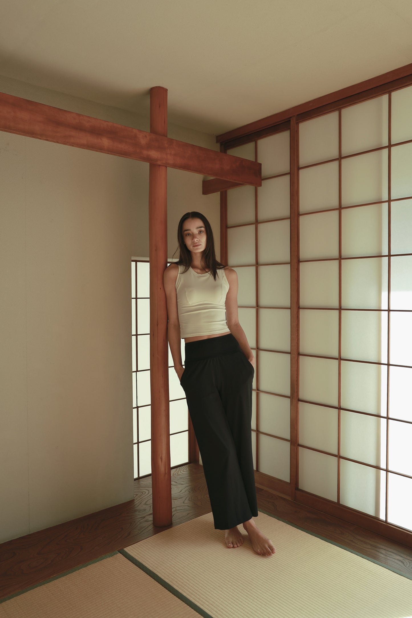 Calm Flow Wide Bottom BLACK