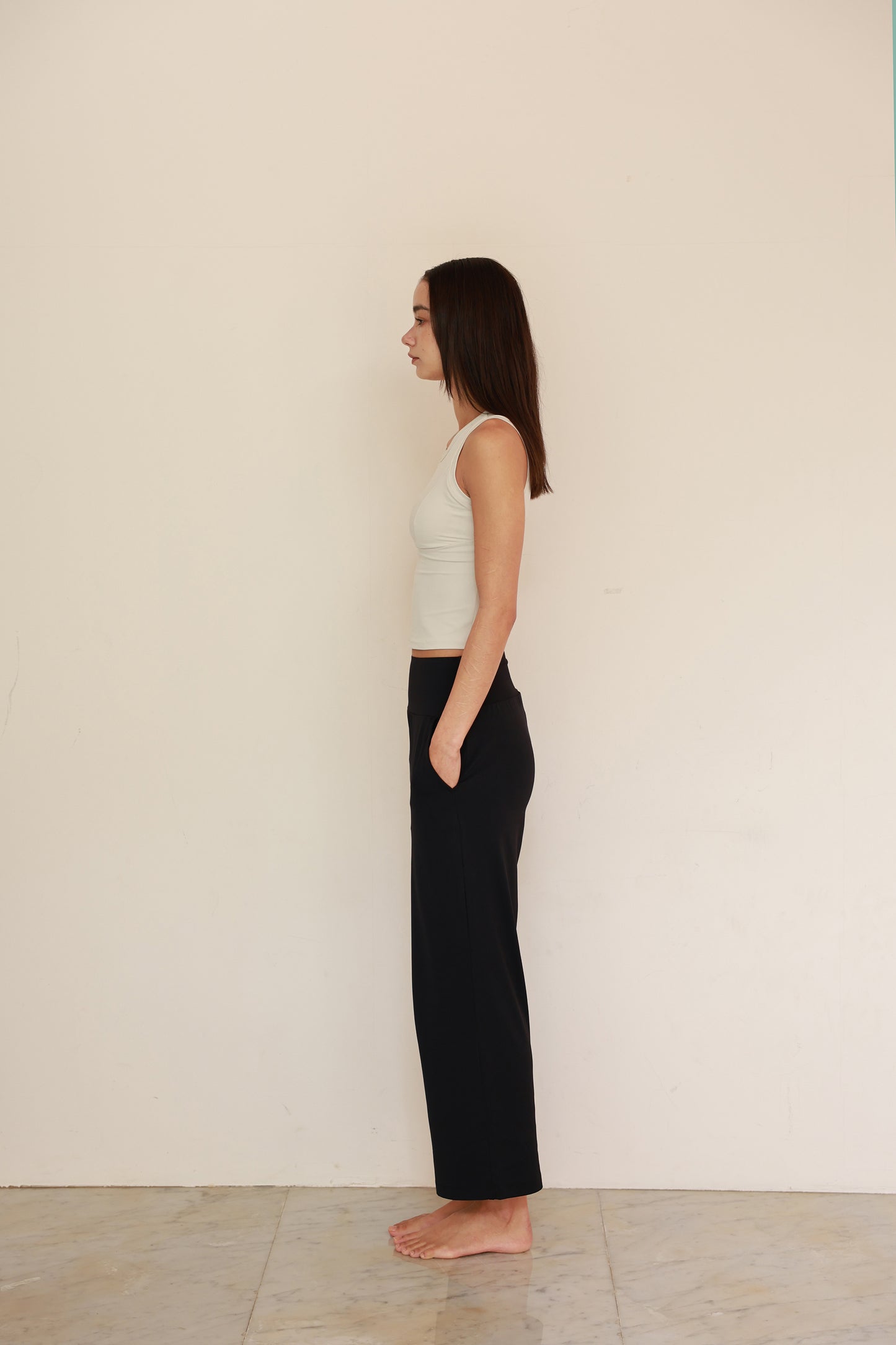 Calm Flow Wide Bottom BLACK