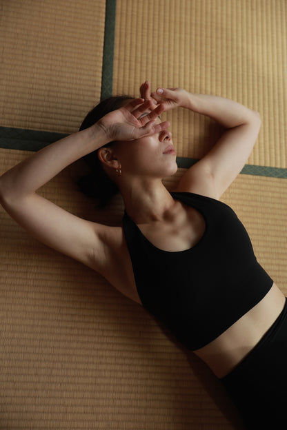 Halter Balance Top BLACK