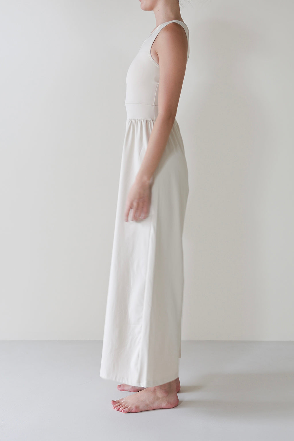 Oneshoulder All-in-one MILK - SWELLY