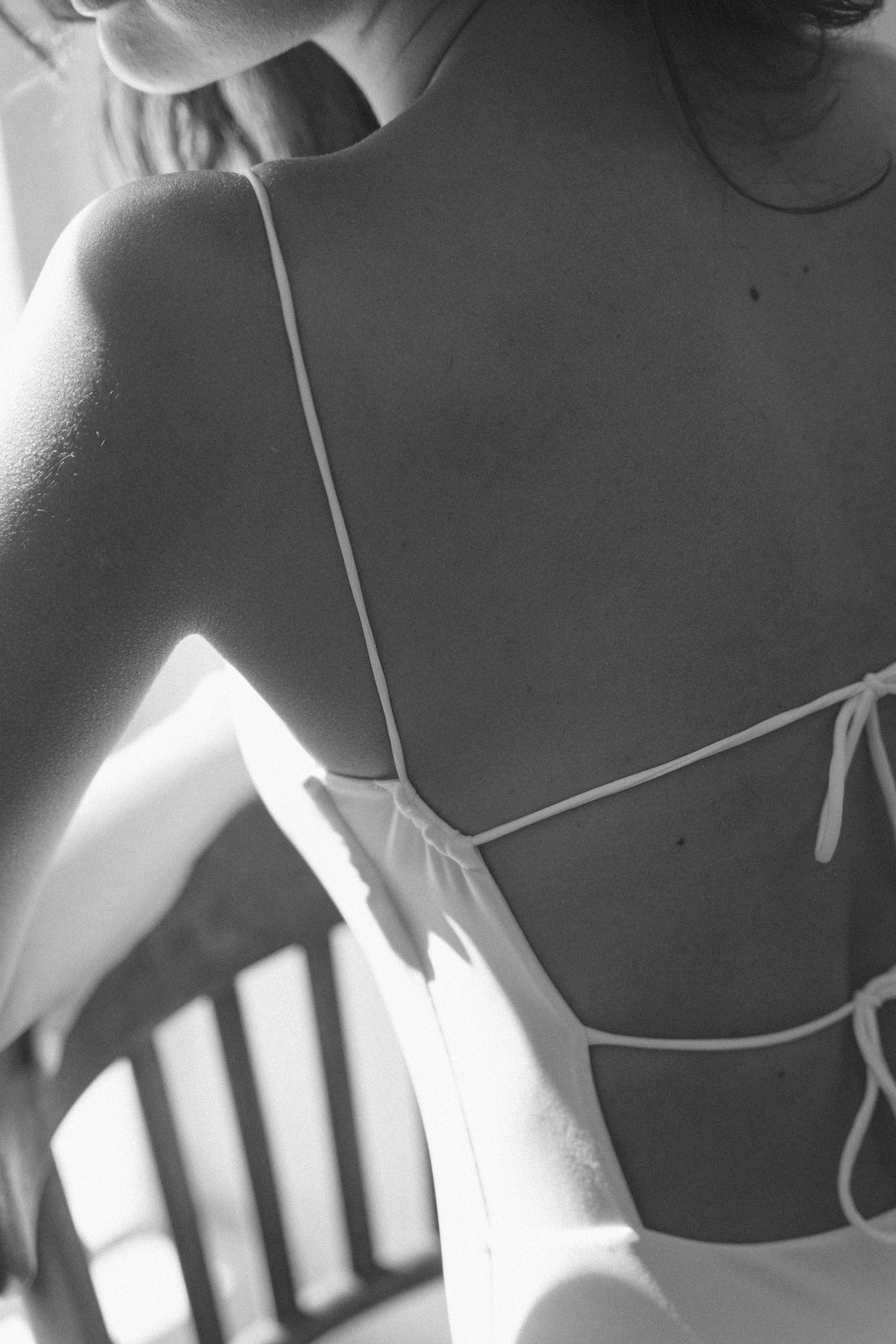 Back Open OP SEASHELL - SWELLY