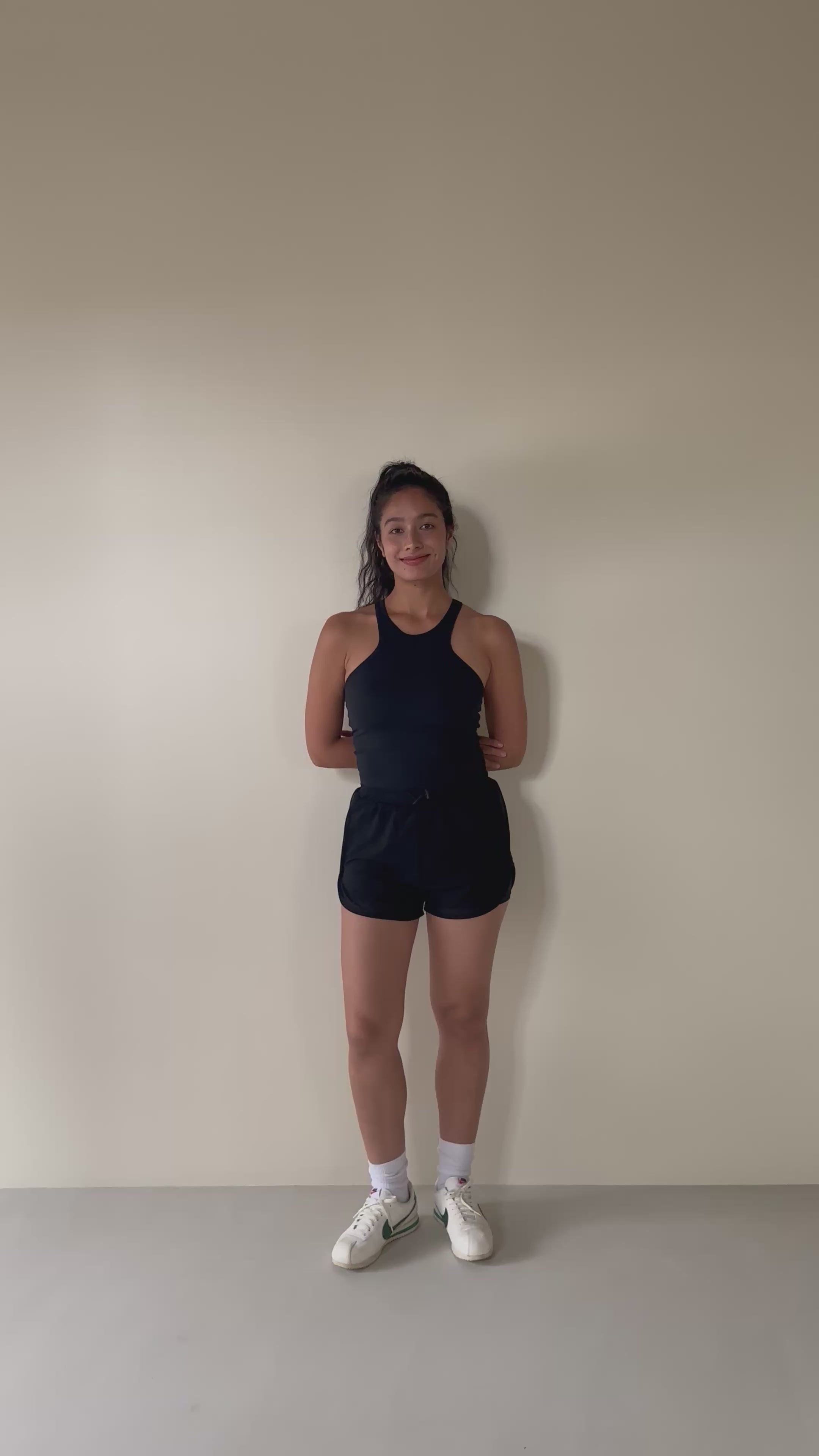 エレガントタンクトップ BLACK ピラティス ヨガウェア ブラトップ