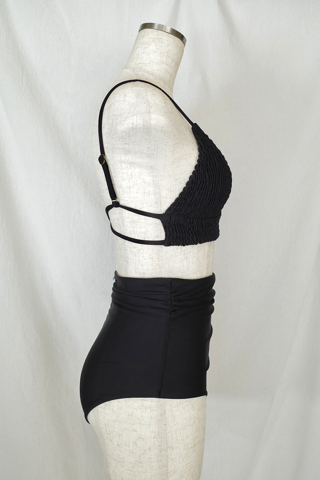 Sharing Back Cross Top NERO - SWELLY ONLINE STORE