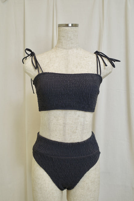 Sharing Bandeau Top nero×ampolla - Welina ONLINE STORE